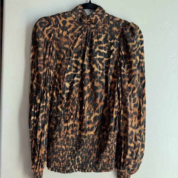 Guess Leopard Print long sleeve Women's blouse - Picture 2 of 4